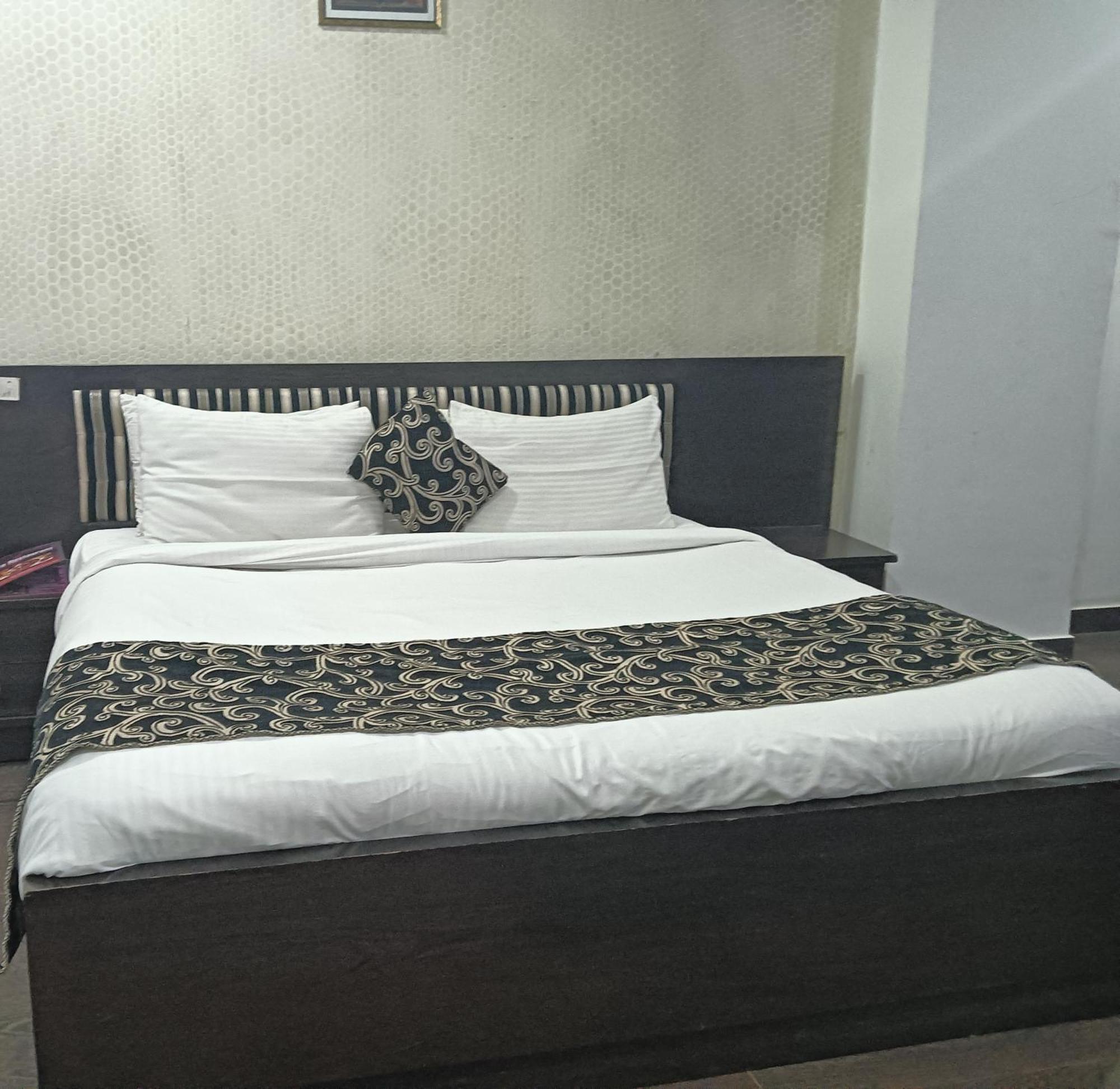 Hotel Palazzo Di Lara Ghaziabad Exterior photo